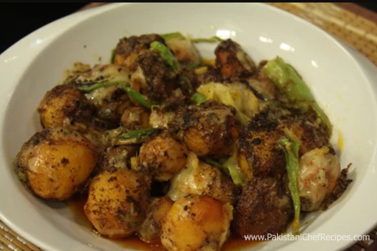 Cheesy Tandoori Aloo Recipe by Zubaida Tariq