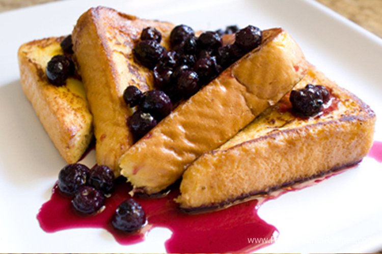 French Toast with Blueberries Recipe by Shireen Anwar