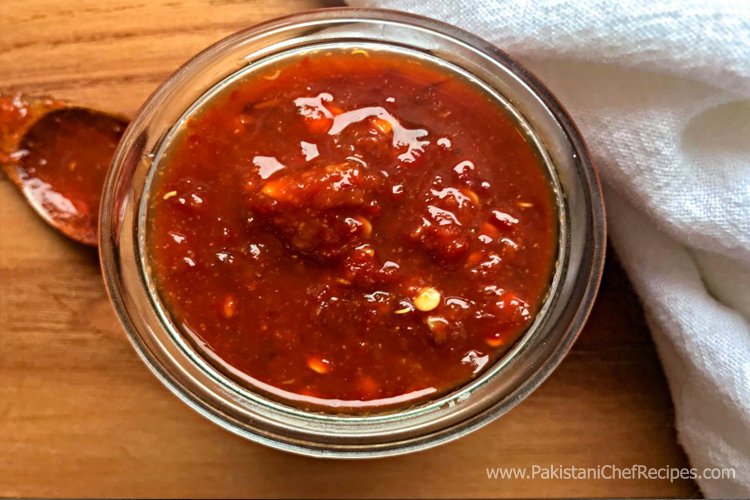 Chili Garlic Sauce Recipe by Rida Aftab